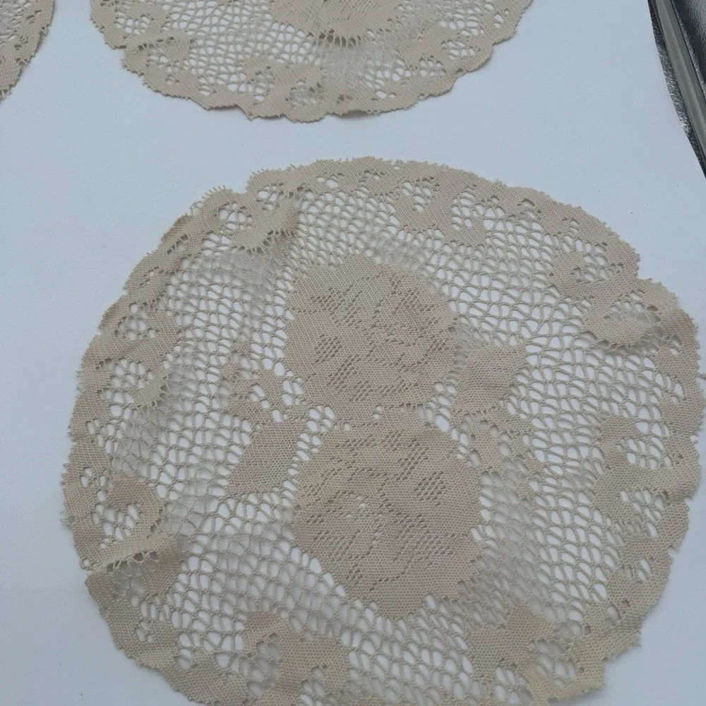 Vintage‎ Doily Lot Of 4 Floral Center Lace Trim Crochet Round Cottage Cotton